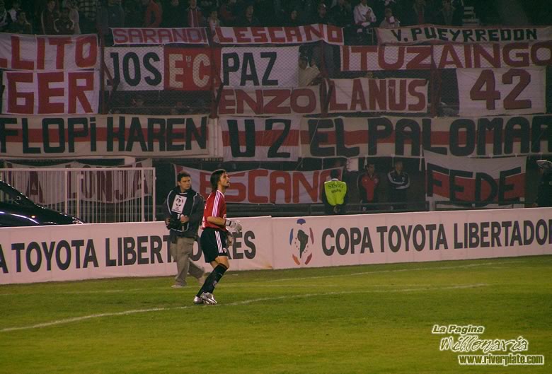 River Plate vs Liga Universitaria de Quito (LIB 2005) 15